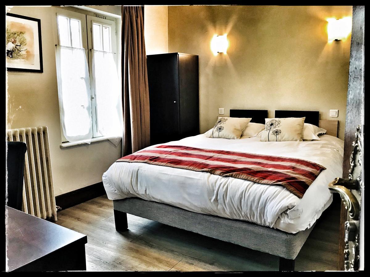 Logis Hotel La Foret Senonches Eksteriør bilde