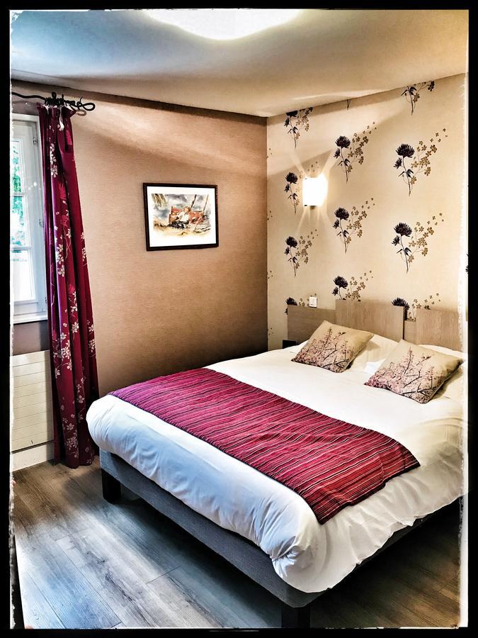 Logis Hotel La Foret Senonches Eksteriør bilde