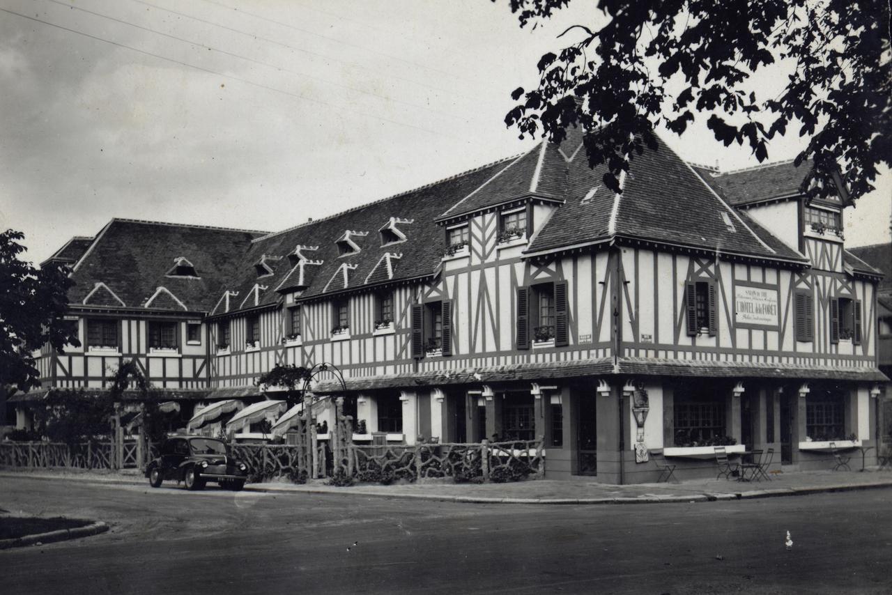 Logis Hotel La Foret Senonches Eksteriør bilde