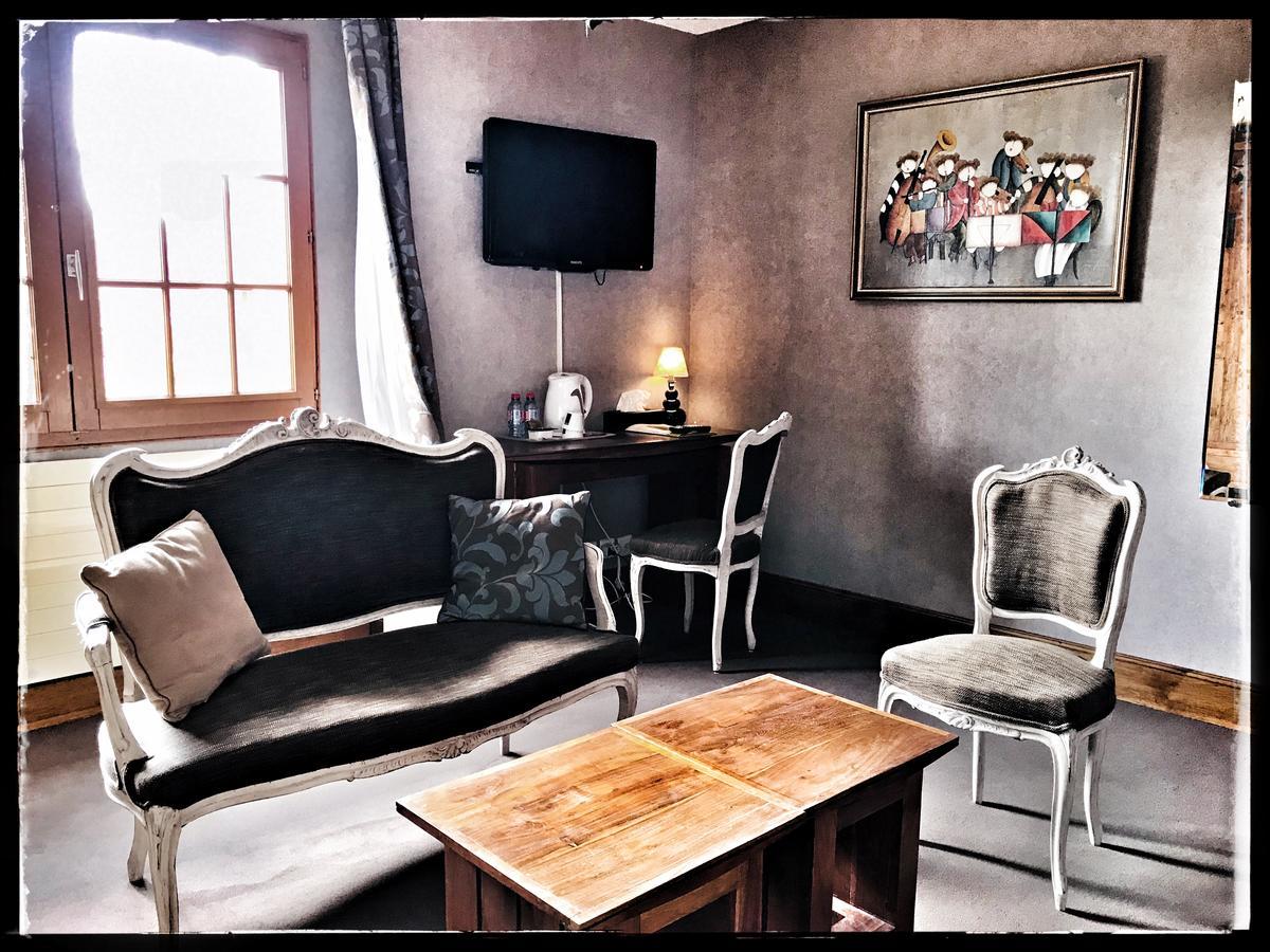 Logis Hotel La Foret Senonches Eksteriør bilde